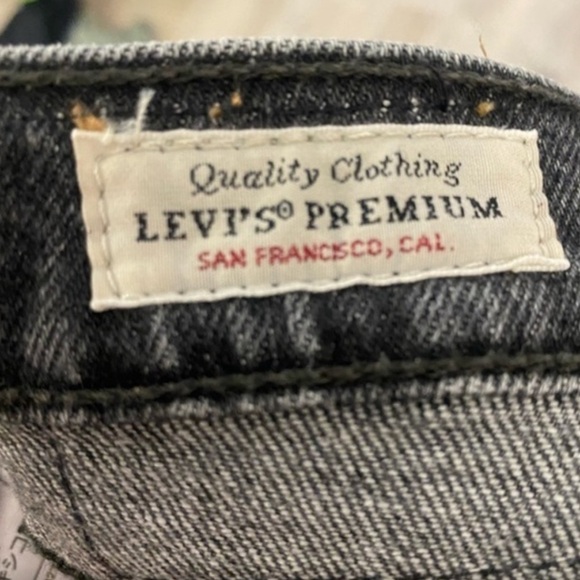 Levi’s Skinny’s s Premium 501 Crops Raw‎ Hem Dark gray - Picture 5 of 7